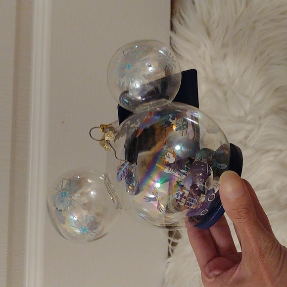 💙FIRM! NWT WALT DISNEY WORLD 50TH ANNIVERSARY 4 PARK ICON GLASS BLOWN ORNAMENT - Picture 3 of 10